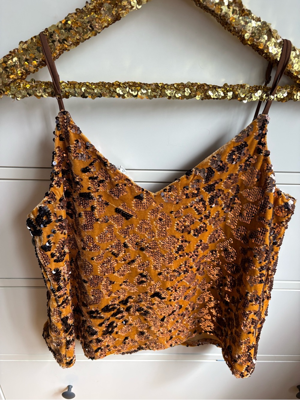 NWT Anthropologie Ro+De Esther Sequined Velvet Cami Gold Medium - Picture 5 of 13